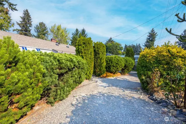 8419 Veterans DR SW, Lakewood, WA 98498