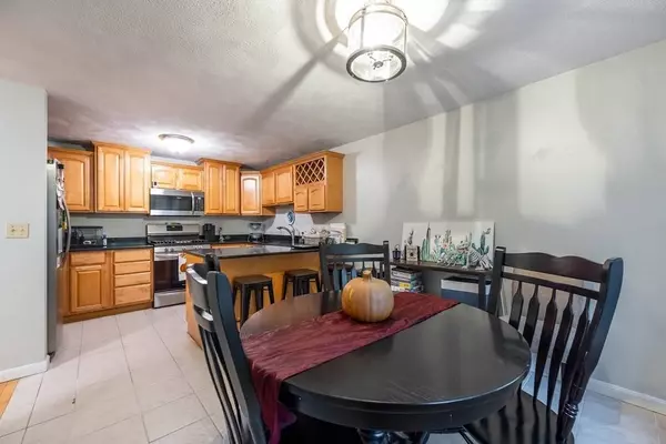 9 Michael Way #9, Andover, MA 01810