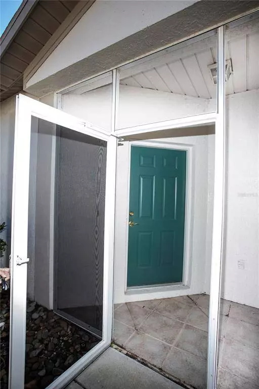 1702 SASSAFRAS DR, Wesley Chapel, FL 33543