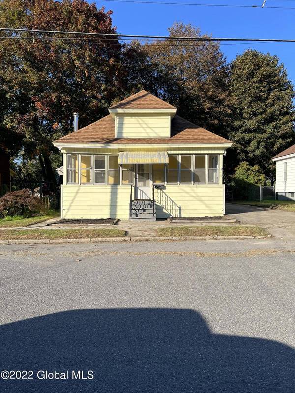 65 Steele Avenue, Gloversville, NY 12078