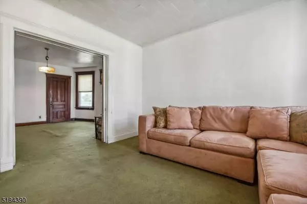 100 N 19Th St, East Orange City, NJ 07017