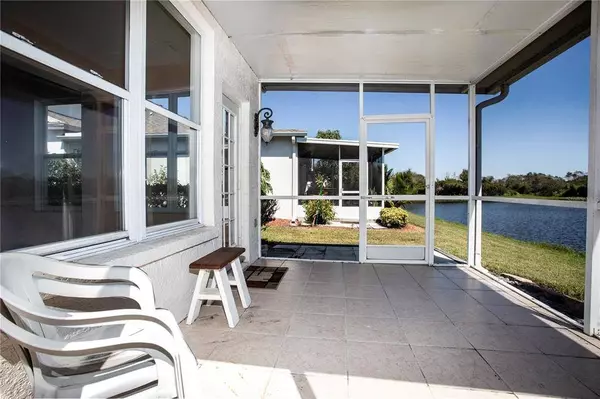 1702 SASSAFRAS DR, Wesley Chapel, FL 33543