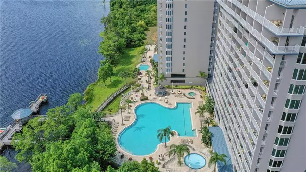 13415 BLUE HERON BEACH DR #1206, Orlando, FL 32821