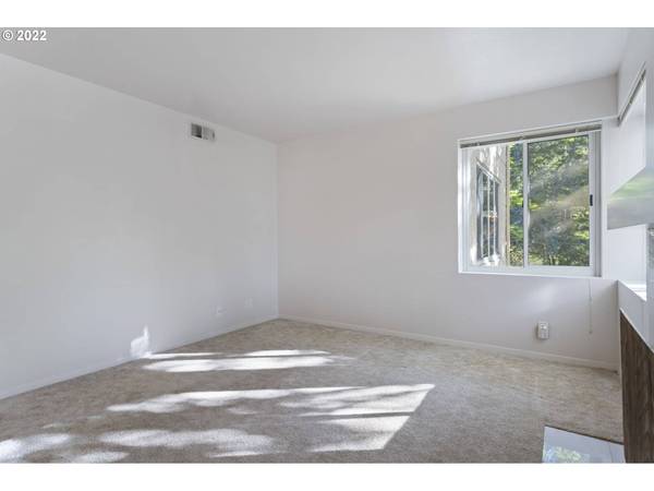 6645 W BURNSIDE RD #510, Portland, OR 97210