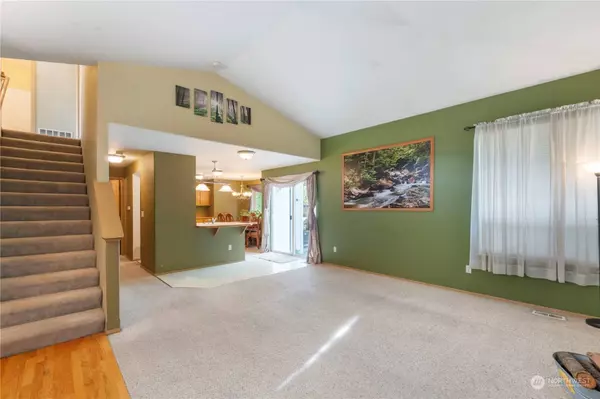 408 Eldredge AVE NW, Orting, WA 98360