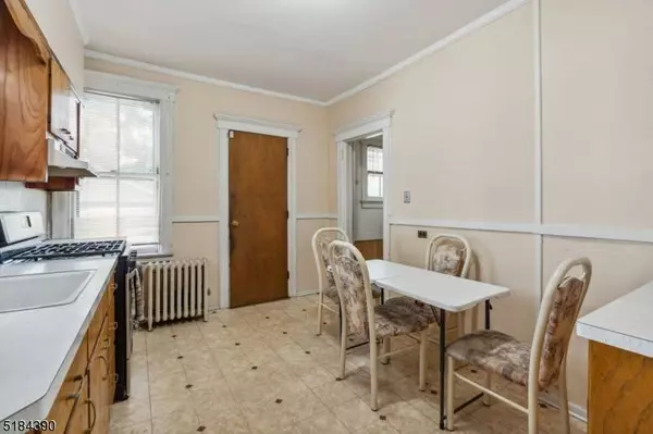 100 N 19Th St, East Orange City, NJ 07017