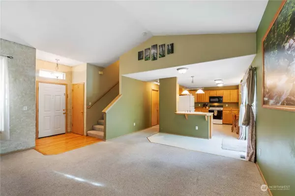 408 Eldredge AVE NW, Orting, WA 98360