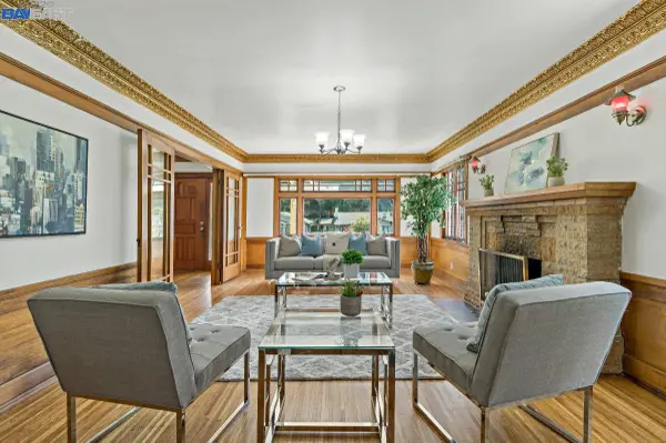 716 Mandana Blvd, Oakland, CA 94610