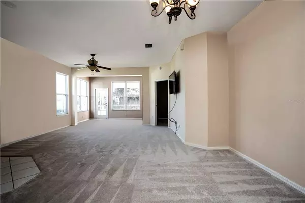 1702 SASSAFRAS DR, Wesley Chapel, FL 33543