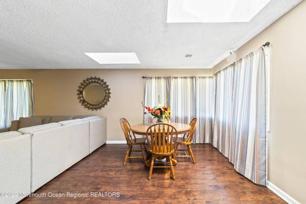 137 Brandywine CT #322, Brick, NJ 08724