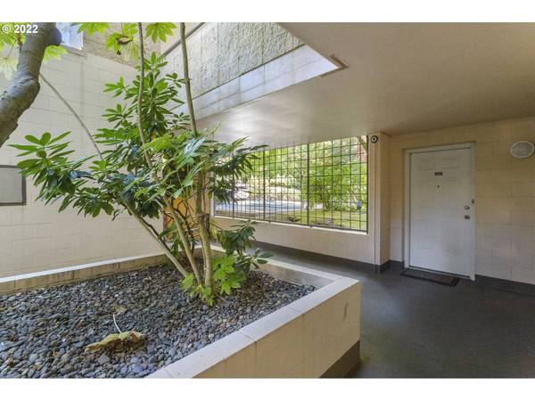 6645 W BURNSIDE RD #510, Portland, OR 97210