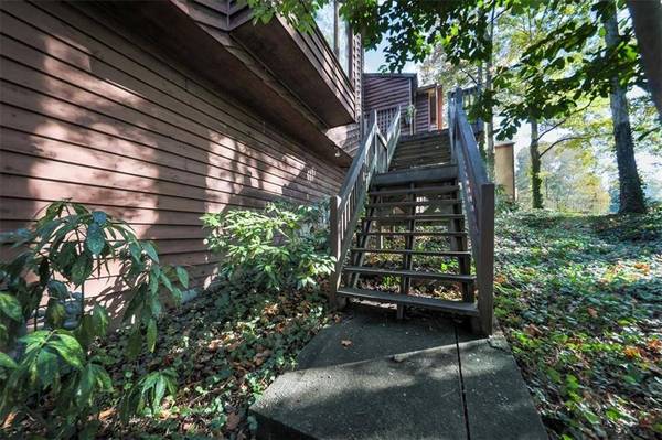 1242 Shiloh Trail East NW, Kennesaw, GA 30144