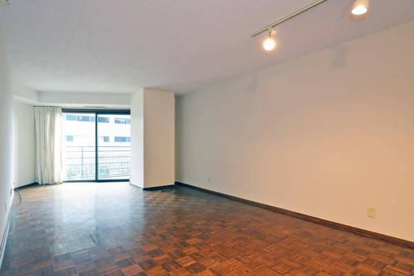 26 10th ST W #407, Saint Paul, MN 55102