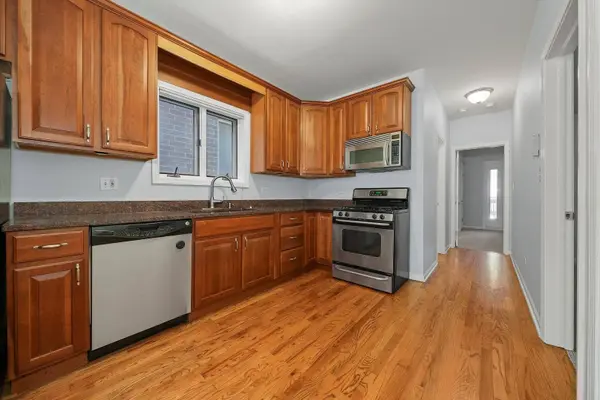 1333 N Bosworth Avenue #1, Chicago, IL 60642