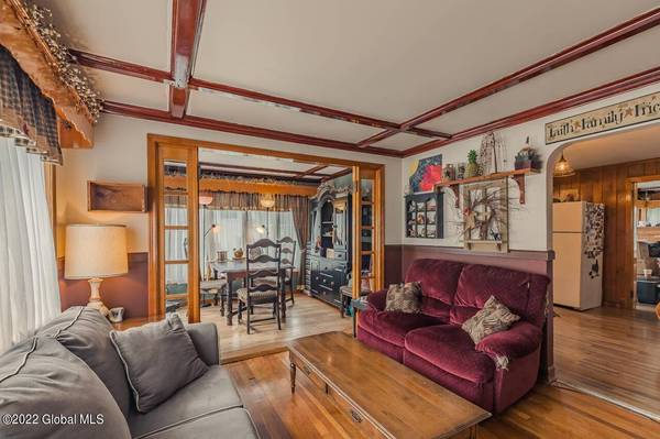 22 Fairmont Avenue, Amsterdam, NY 12010