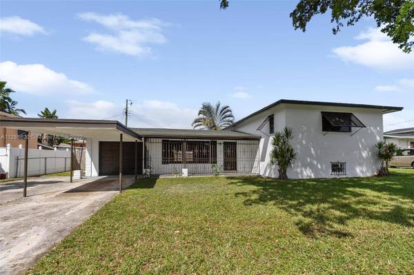 1215 NE 200th Ter, Miami, FL 33179