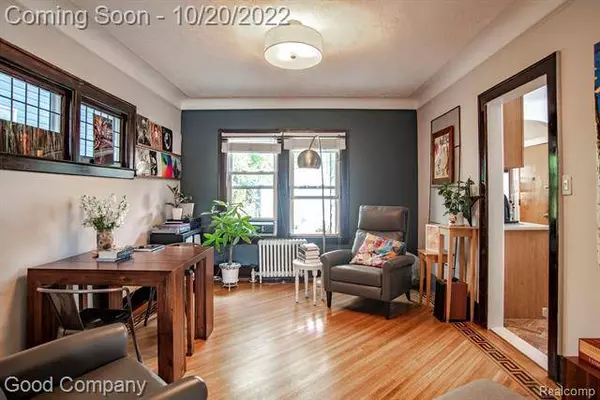 16502 WILDEMERE Street, Detroit, MI 48221