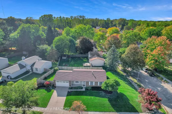 6002 Rockingham Drive, Lansing, MI 48911