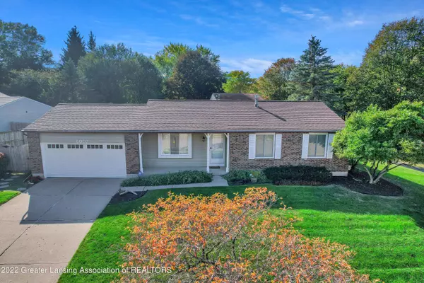 6002 Rockingham Drive, Lansing, MI 48911