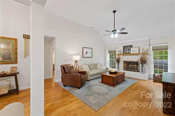 131 Digh CIR, Mooresville, NC 28117