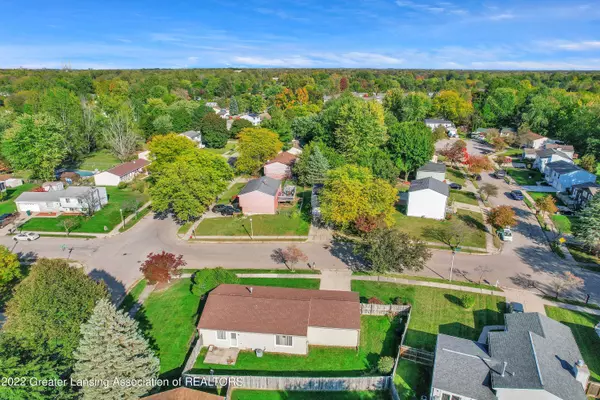 6002 Rockingham Drive, Lansing, MI 48911