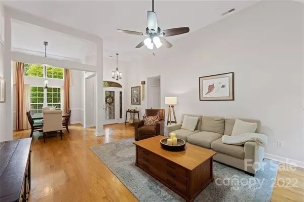 131 Digh CIR, Mooresville, NC 28117