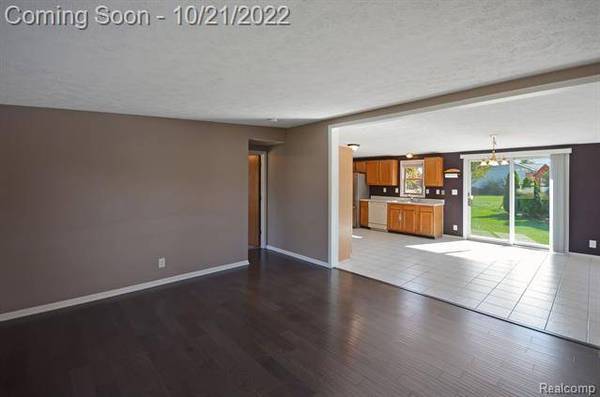 21742 Magnolia, Macomb Twp, MI 48044