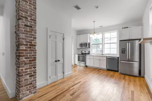 40 Poinsett Street, Charleston, SC 29403