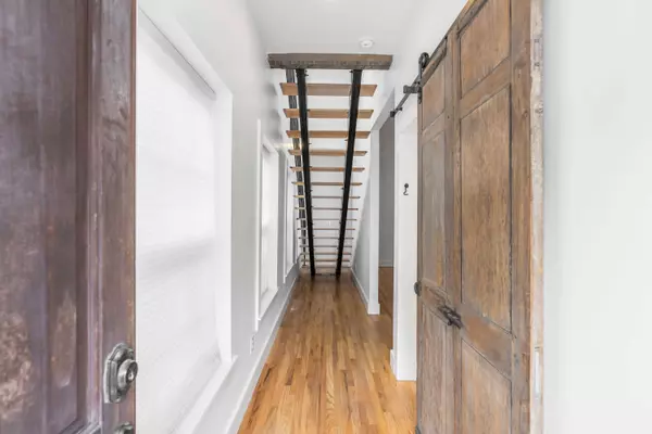 40 Poinsett Street, Charleston, SC 29403