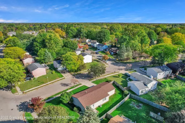 6002 Rockingham Drive, Lansing, MI 48911