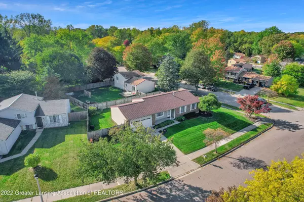 6002 Rockingham Drive, Lansing, MI 48911