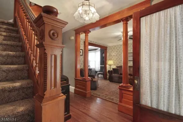 6 Summit Ave, Phillipsburg Town, NJ 08865