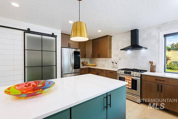 4298 W Catalpa Dr, Boise, ID 83703