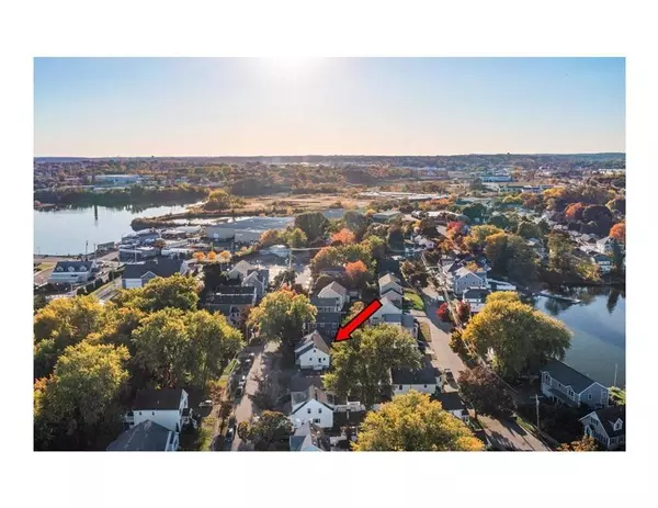 14 Bates St, Danvers, MA 01923