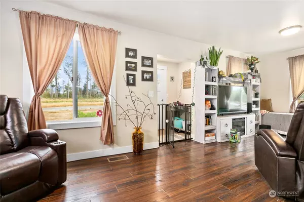 17791 Colony RD, Bow, WA 98232