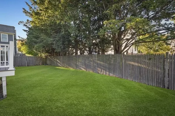 14 Bates St, Danvers, MA 01923