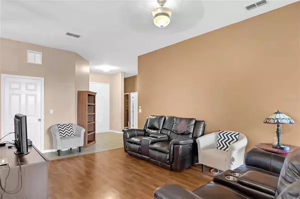 877 SUMMIT GREENS BLVD, Clermont, FL 34711