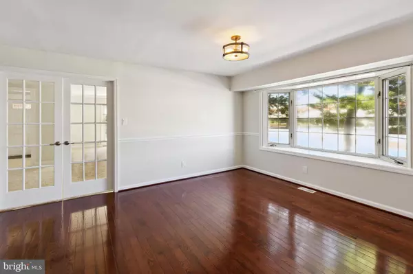 5081 MAIN ST, Voorhees, NJ 08043