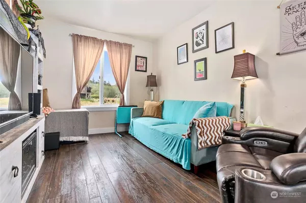 17791 Colony RD, Bow, WA 98232