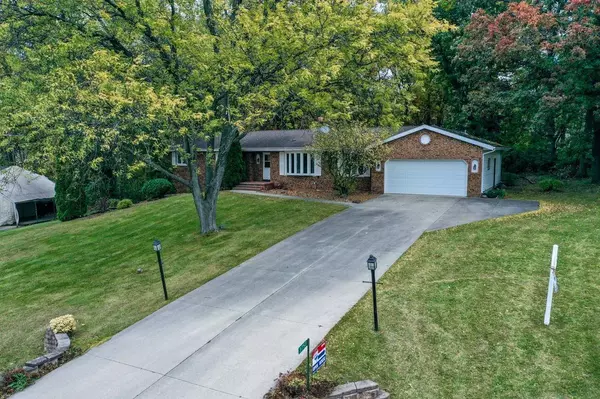 3750 Raintree Rd, Windsor, WI 53590