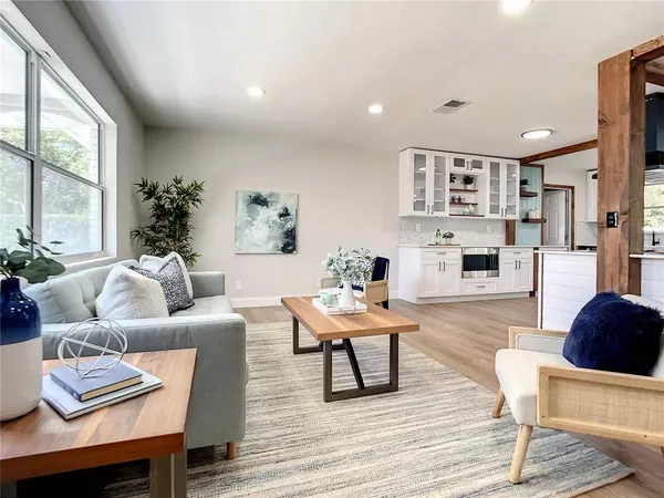 903 WOODMERE CIR, Ormond Beach, FL 32174