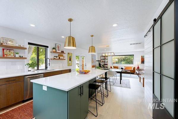 4298 W Catalpa Dr, Boise, ID 83703