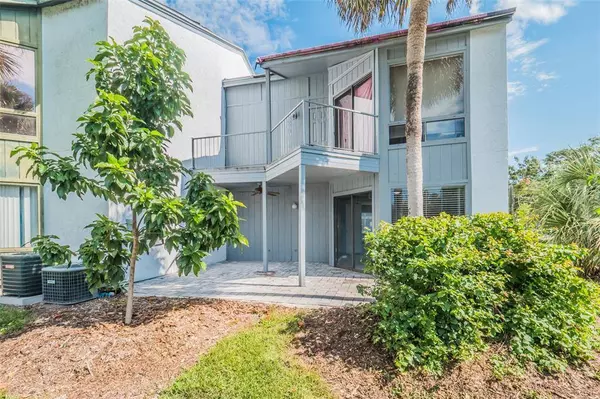 4376 AQUA VISTA DR #F, Orlando, FL 32839