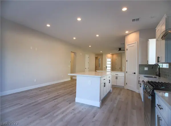 5534 Stormy Night Court, Las Vegas, NV 89120