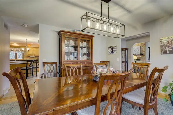 614 Worthington Way, Waunakee, WI 53597