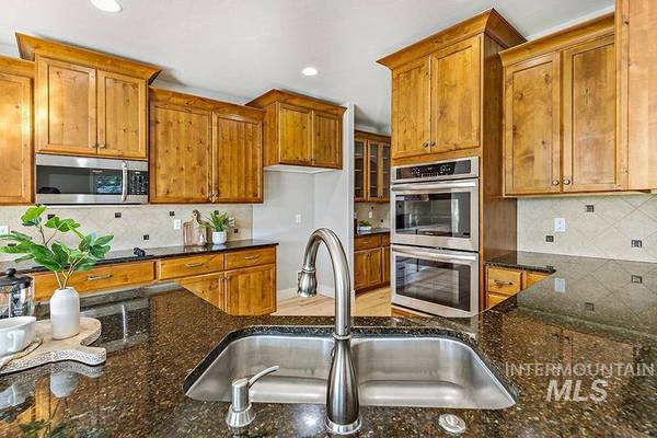 4077 W Cardon St, Eagle, ID 83616