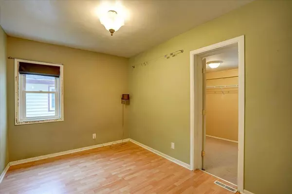 2353 Superior St, Madison, WI 53704