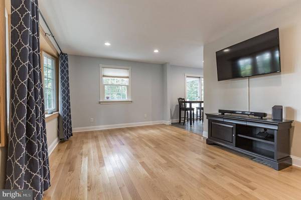 516 NEW RD, Southampton, NJ 08088