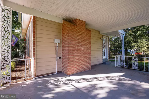 14808 CRANOKE ST, Centreville, VA 20120