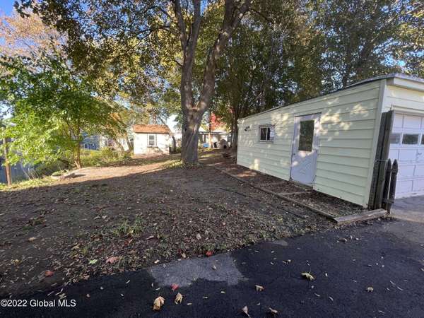 65 Steele Avenue, Gloversville, NY 12078